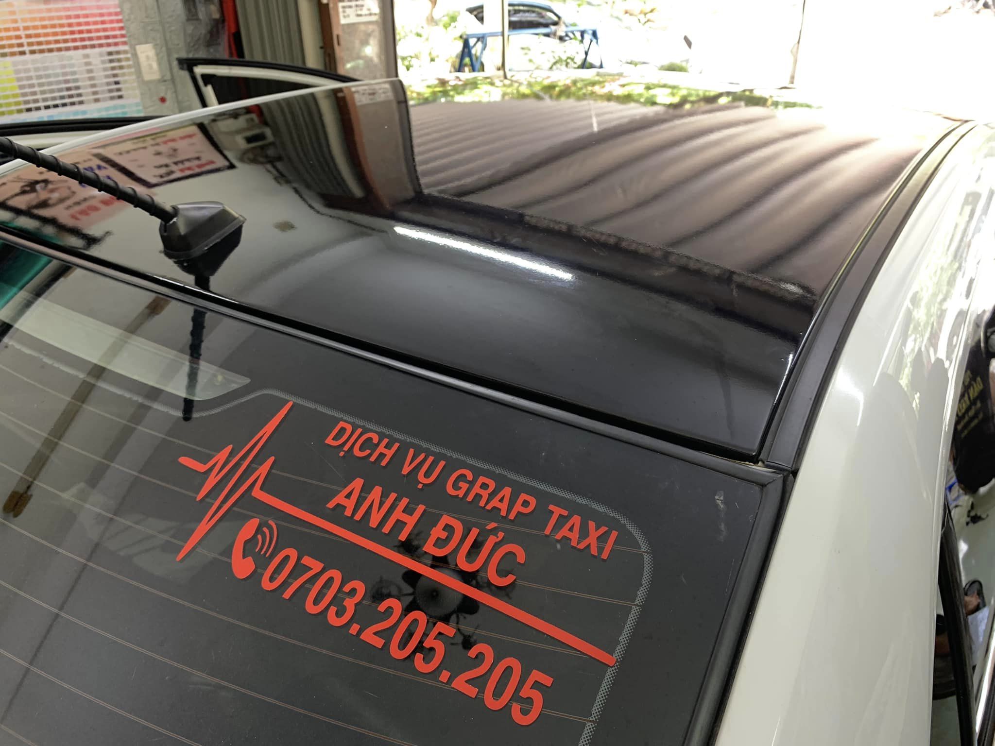 Combo Dán Film Cách Nhiệt Chống Nóng , Dán Trần đen Siêu Bóng , Tem Sườn Dành Cho A Trai Grand I10 4