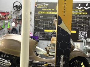 Thi Công Dán Ppf Tpu Trên Bề Mặt Xe Vespa Sprint