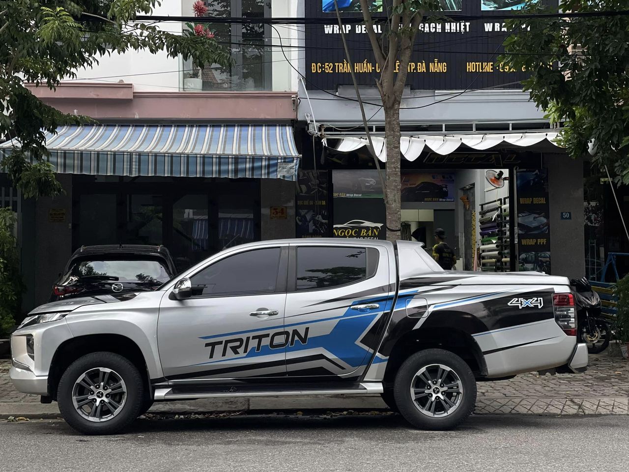 Triton Lên Tem Sườn Tăng Thêm Tính Thể Thao