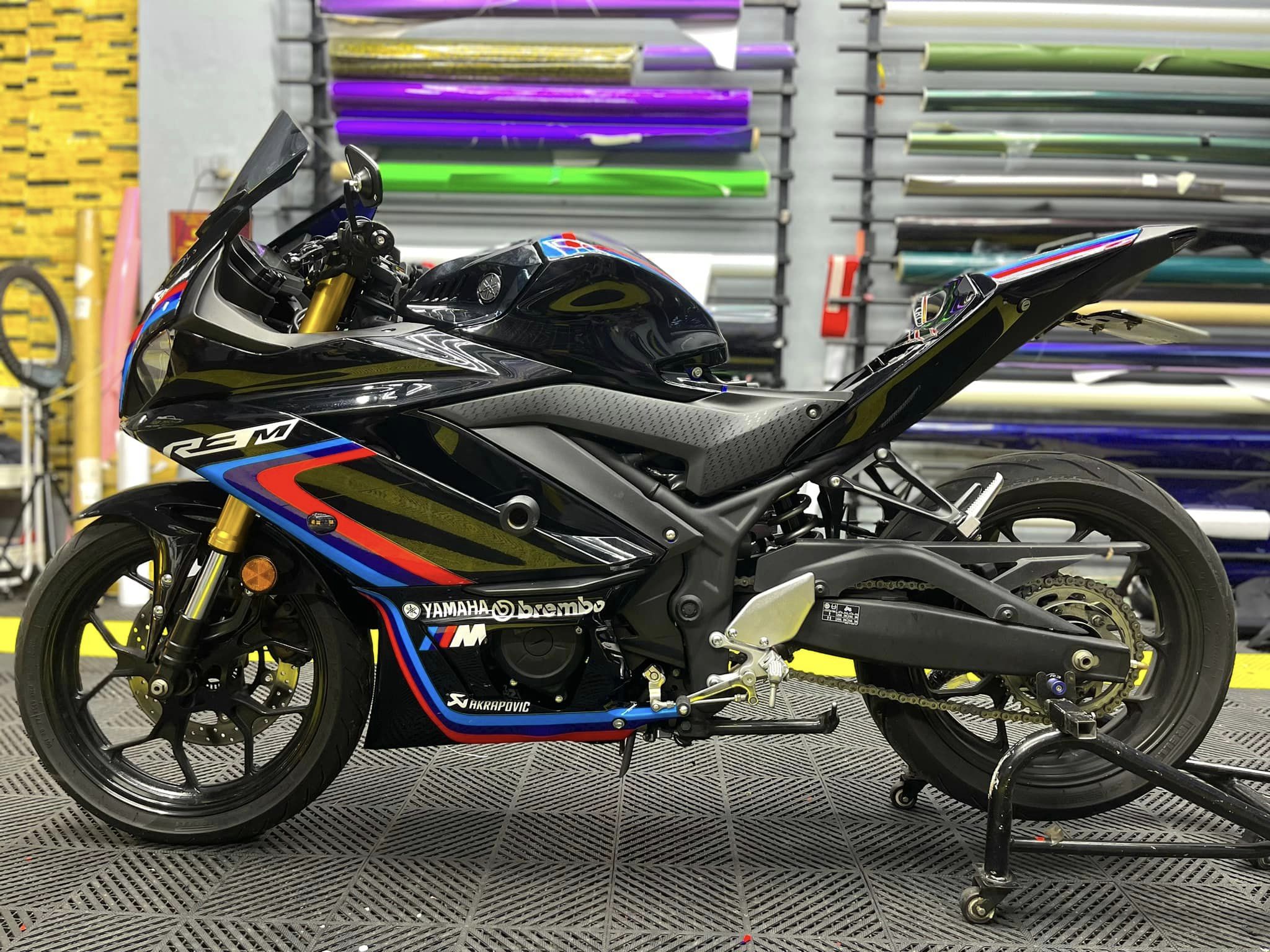 Dán Tem Xe đà Nẵng Giá Rẻ