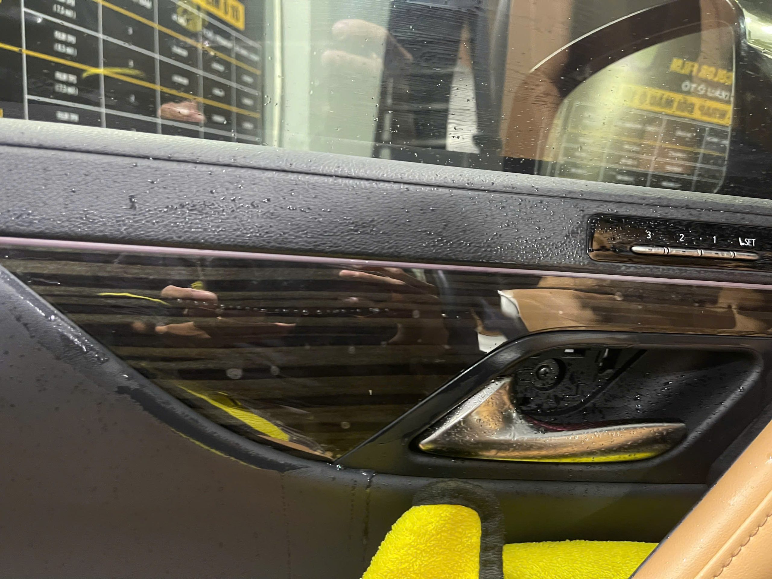 Z5840708837250 13d2cbeba276374917bd9d93bd187cc8