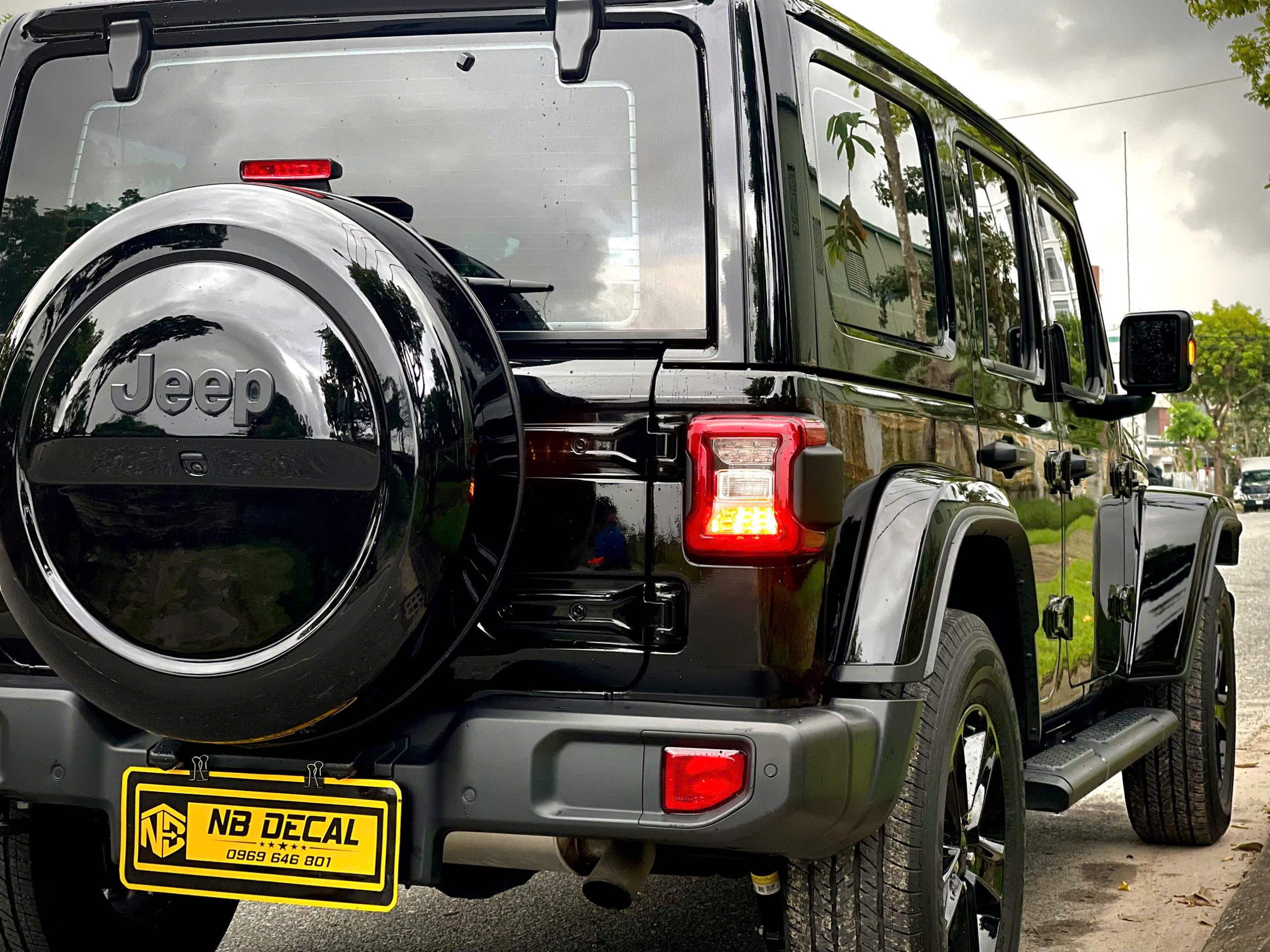 Z5860642100702 00b6dbc48c38f4d4d9e6bcbcb6feb956