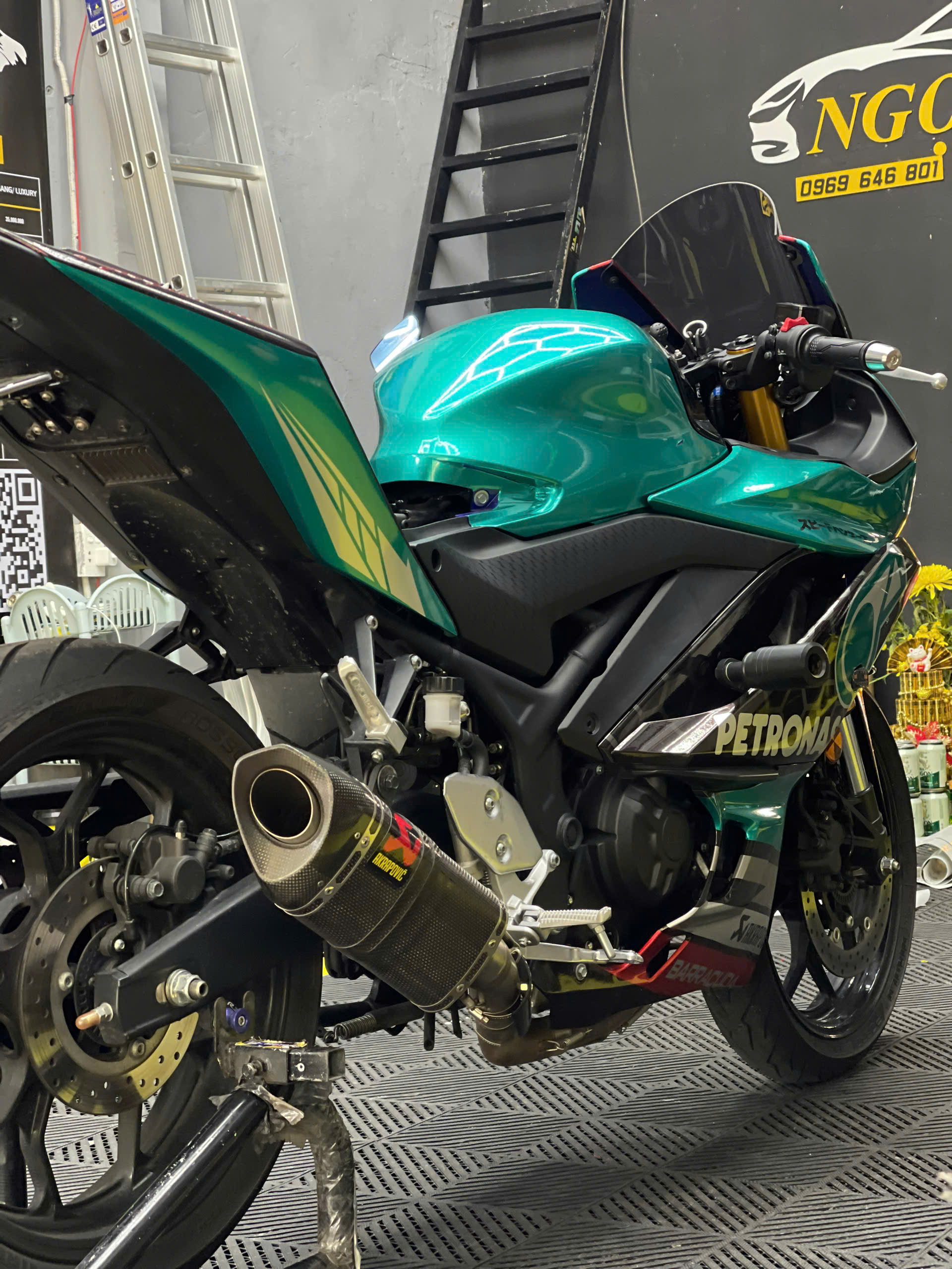 Z5863788007912 03ce9e7df93b2ea3b6d050f57c0d4d14