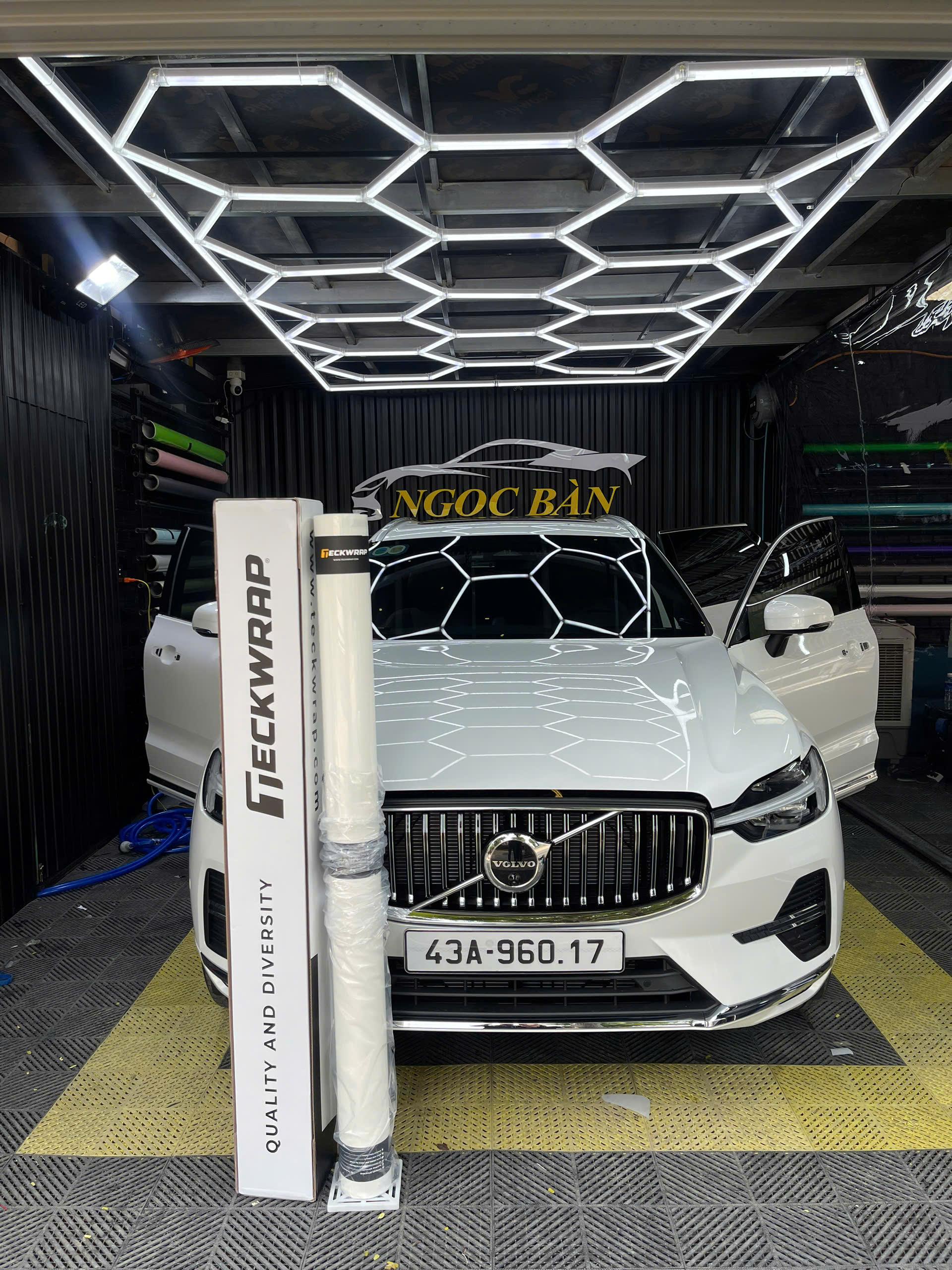 Z6492986678370 9798aebee561b240c8c250bce684a7d0