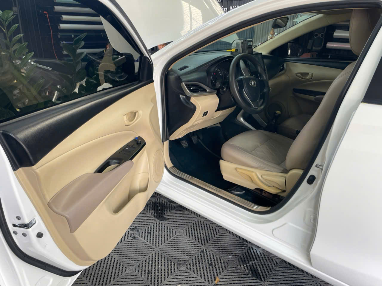 Z6515698030324 06f6185946aec372fcf4d0b470de3403