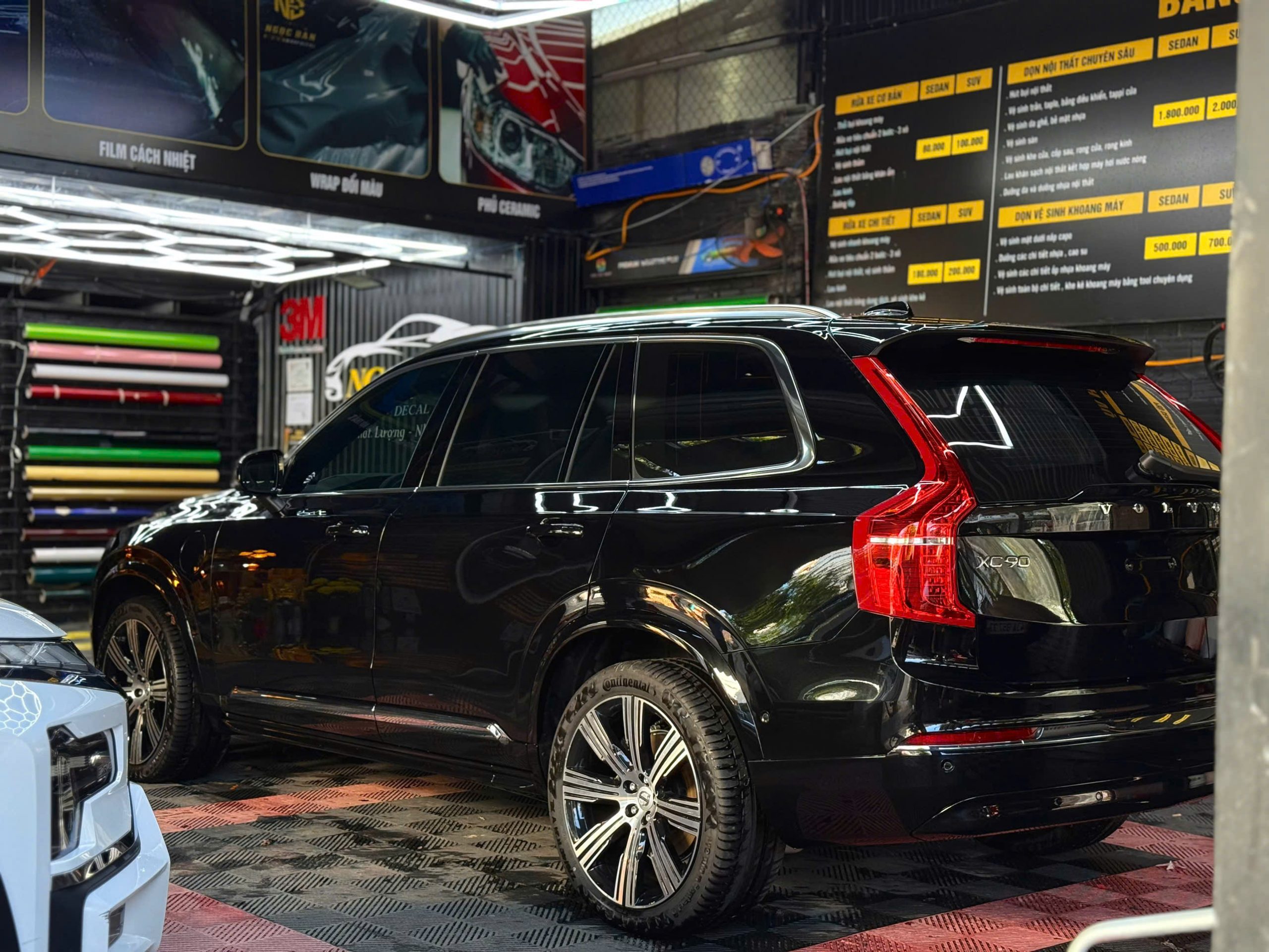 44268191380958684019